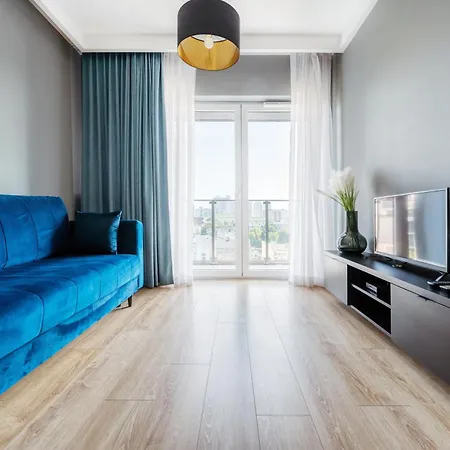 Golden - Great Location - Cozy And Bright&gdanska Daire *