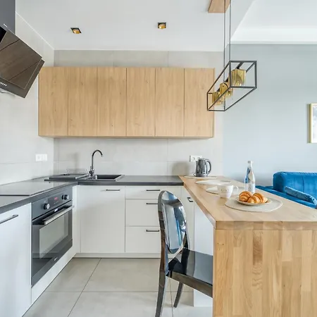 Daire Golden - Great Location - Cozy And Bright&gdanska