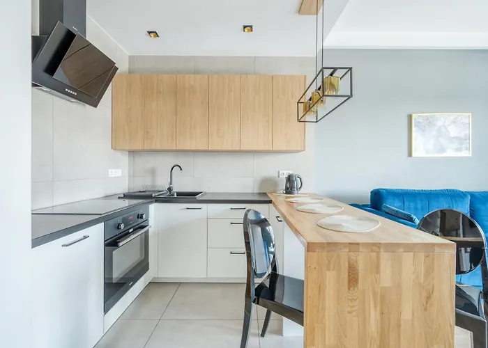 Golden - Great Location - Cozy And Bright&gdanska アパート